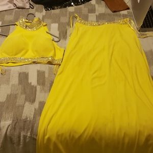 Yellow prom set